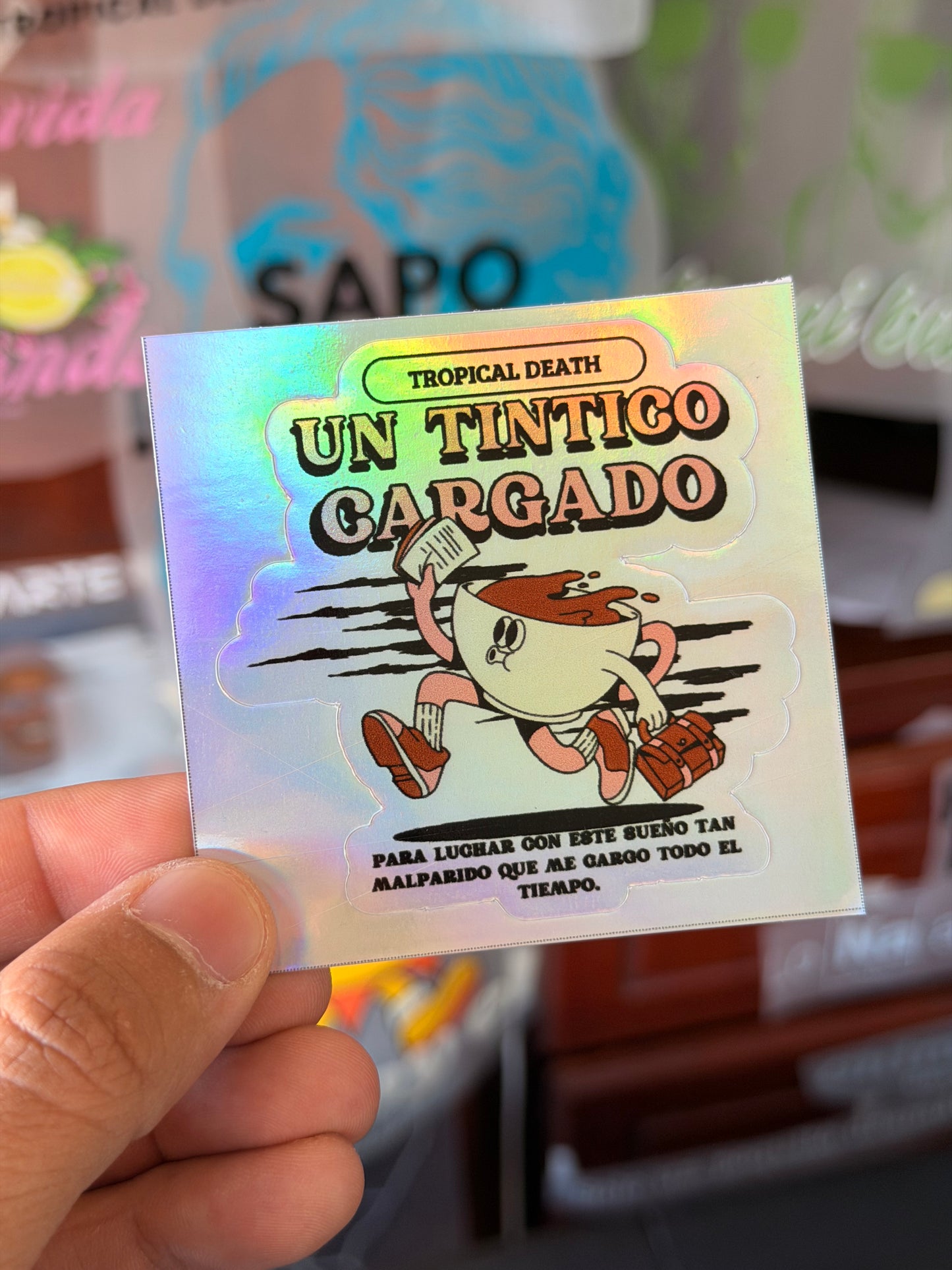 Sticker Un Tintico Cargado
