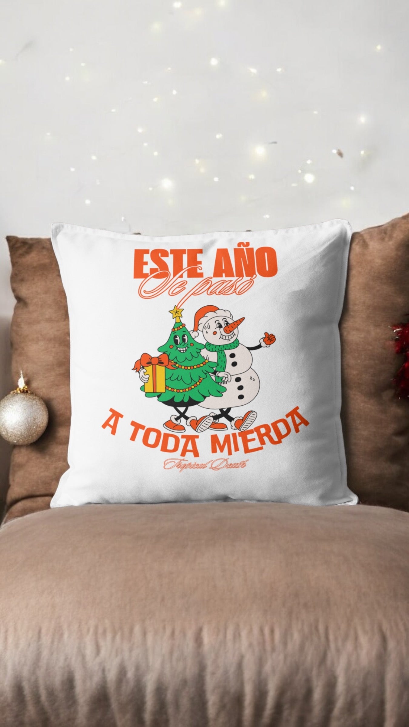 Cojín Este Año Se Pasó A Toda Mierda