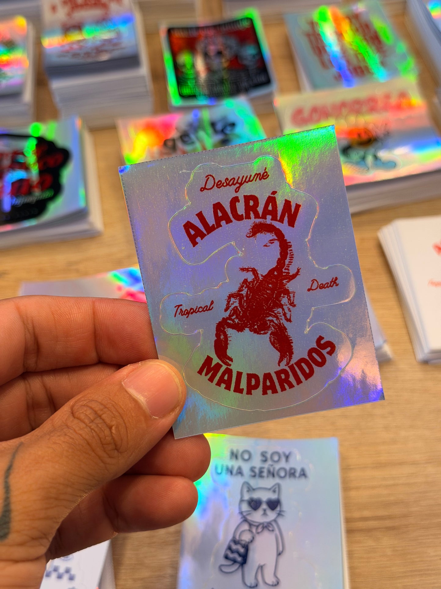 Sticker Desayuné Alacrán Malparidos