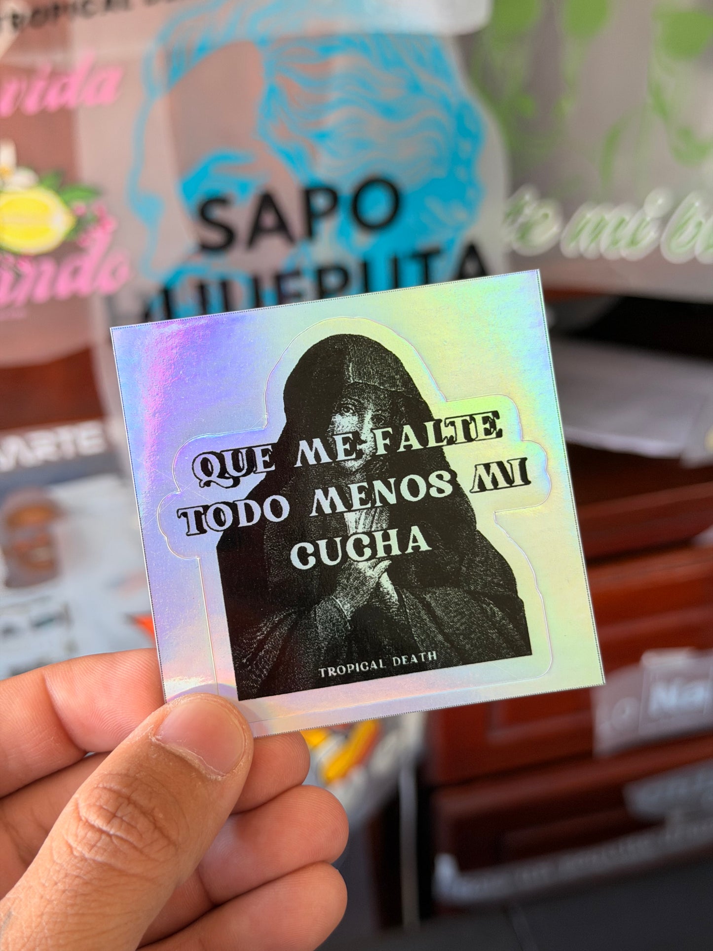 Sticker Que Me Falte Todo Menos Mi Cucha
