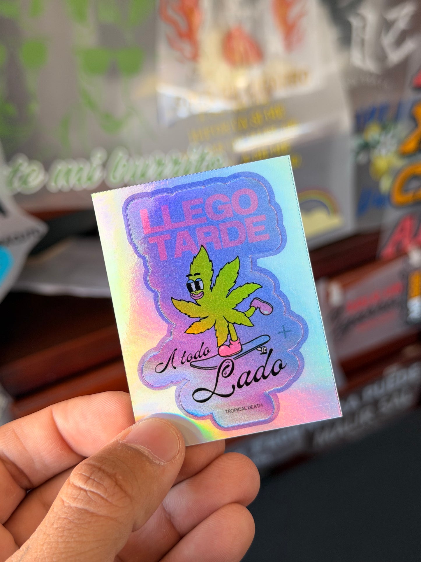 Sticker Llegó Tarde A Todo Lado