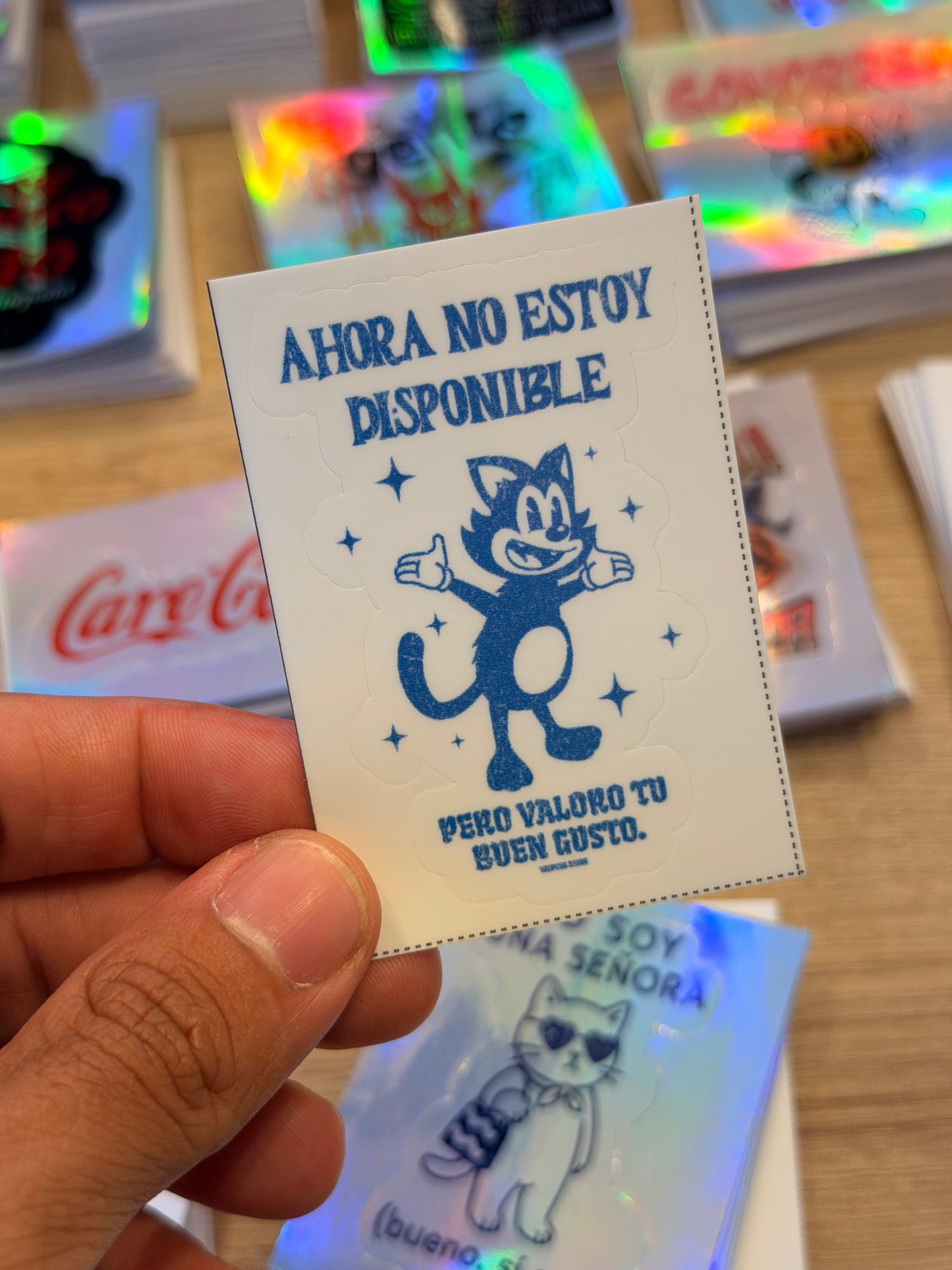 Sticker Ahora No Estoy Disponible Pero Valoro Tu Buen Gusto