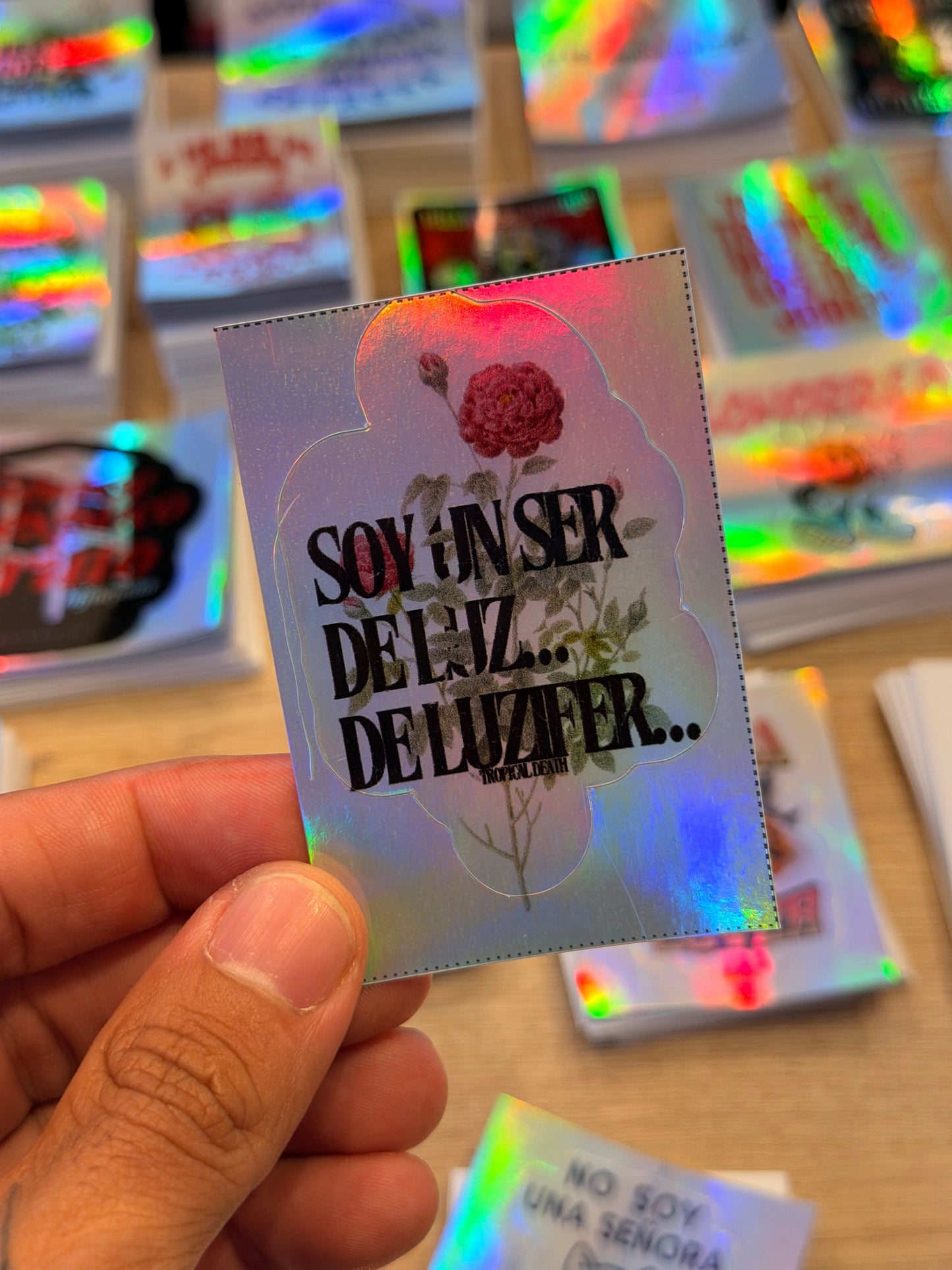 Sticker Soy Un Ser De Luz… De Luzifer…