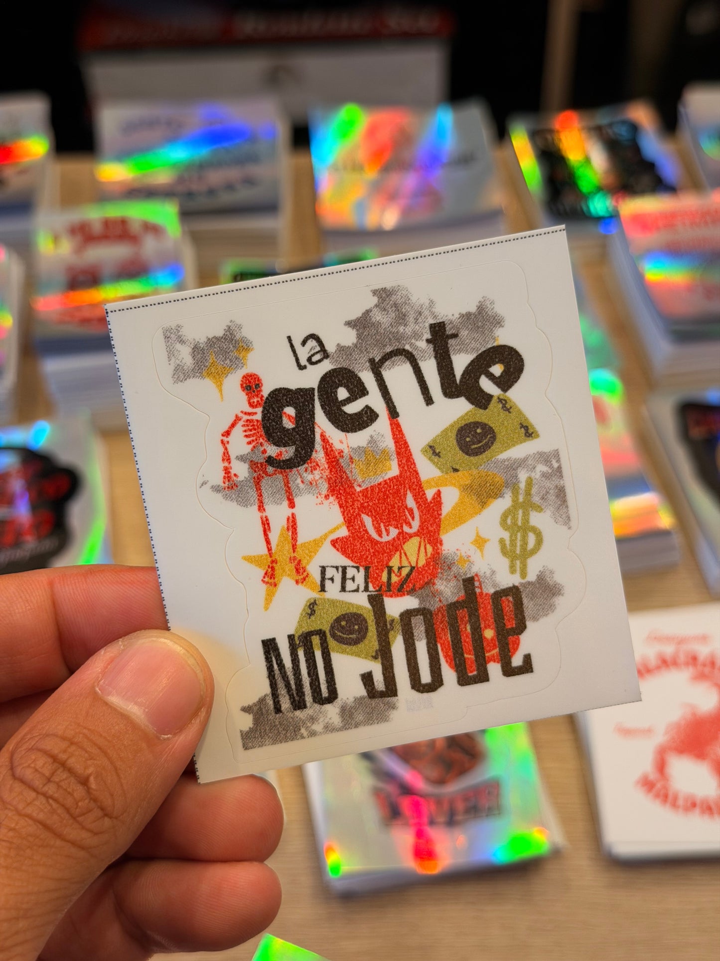 Sticker La Gente Feliz No Jode